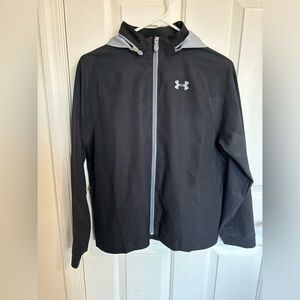 Under Armour boys black zip up jacket w/hood, zip pockets allseasongear Size YXL
